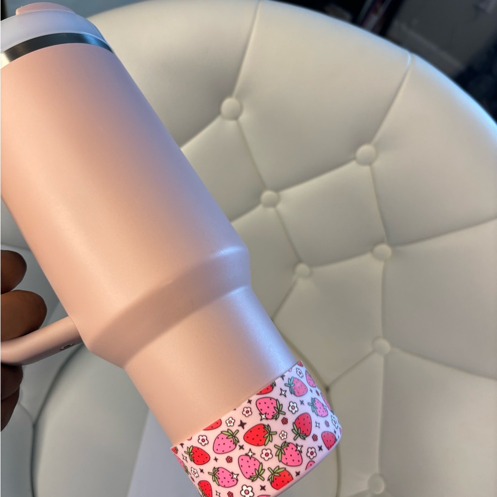 Pink Stanley - Picture 5 of 5